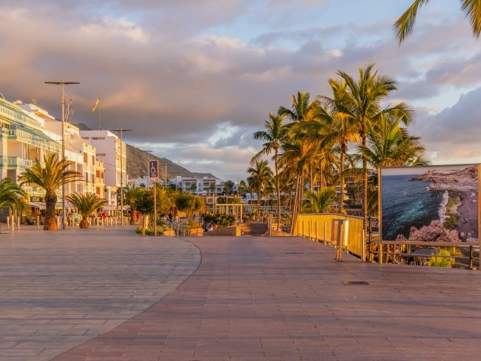 image CHL El Faro, next to the Puerto Naos beach 26